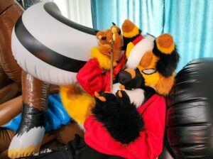 Фурсьют мини-партиал волк