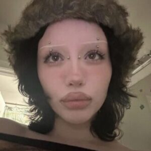 mari - картинка профиля пользователя